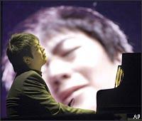 Chinese pianist Lang Lang performs with the Stockholm Royal Philharmonic Orchestra. June 13, 2008. (AP)