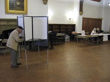 A polling site at Emmanuel Episopal Church on Newbury Street. (Ross Dallas for WBUR)