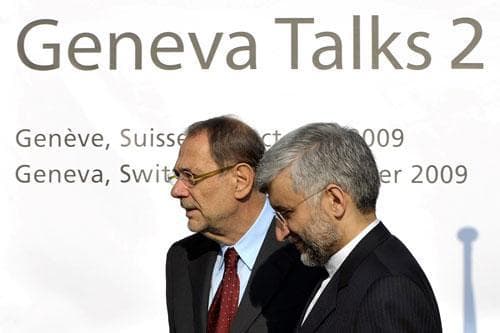 European Union foreign policy Chief Javier Solana, left, is seen with Iranian negotiator Saeed Jalili, right, at the opening of the Geneva talks between Iran and six world powers to discuss the Islamic republic's disputed atomic programme in Geneva, Thursday, Oct. 1, 2009. (AP)