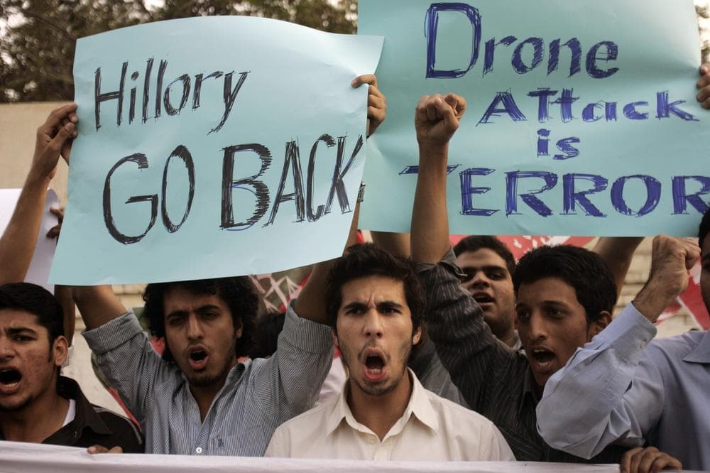Students protest against the visit of U.S. Secretary of State Hillary Rodham Clinton, in Lahore, Pakistan, Thursday, Oct. 29, 2009. Clinton is on a three-day state visit to Pakistan. (AP)