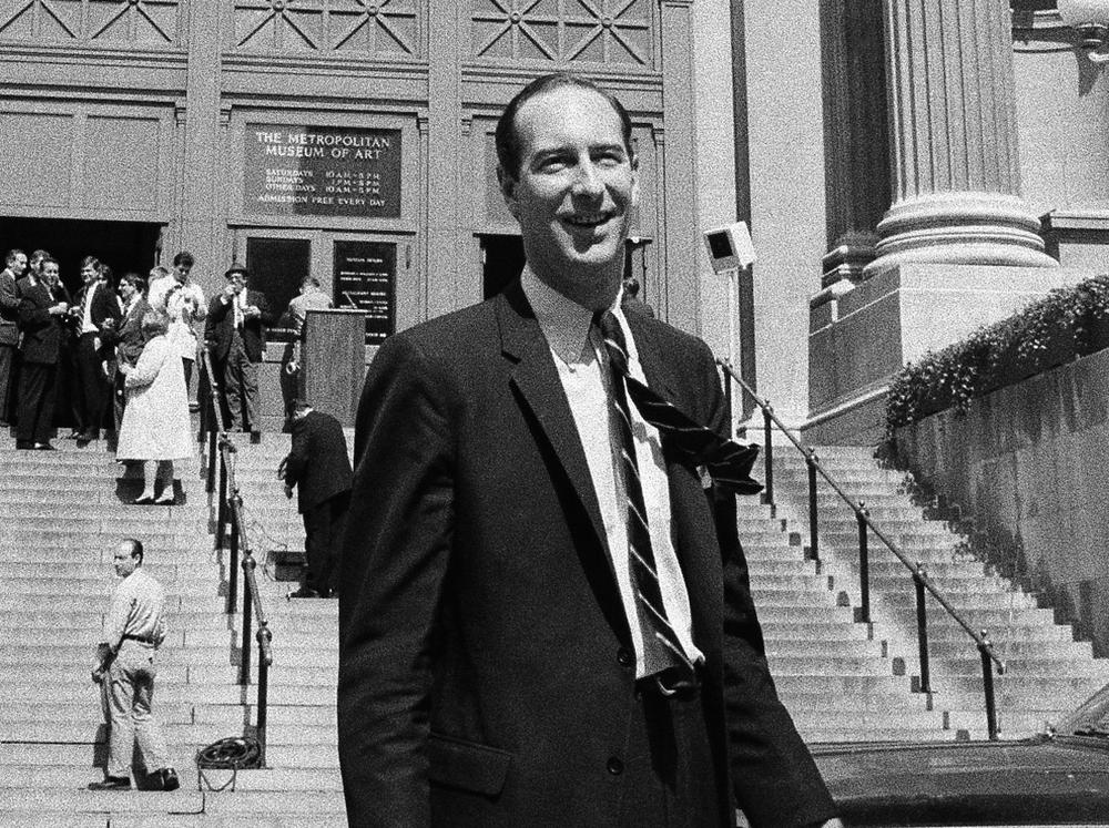 Thomas Hoving, former director of the Metropolitan Museum of Art is shown in front of the museum in New York City May 18, 1967. (AP)