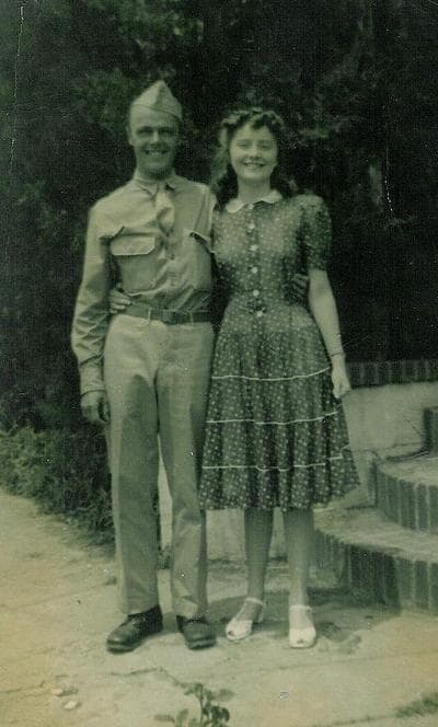 Cpl. Richard Loring with his niece, Jean Cole Lowe, in the early 1940s. (Click to enlarge)
