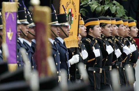 Mexican military cadets salute during a ceremony in Mexico City, Sept. 13, 2007, commemorating six Mexican military cadets who refused to retreat in the battle of Chapultepec in 1847 during the Mexican-American War, and fought to the death against superior U.S. forces. (AP)