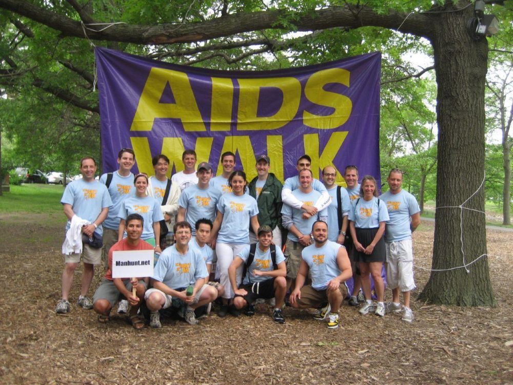 A group at the 2007 AIDS Walk. (Bennel/Flickr)