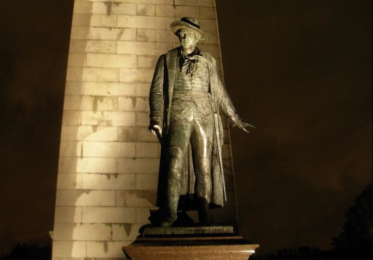 A William Prescott statue at Bunker Hill Monument (brewbooks/Flickr)