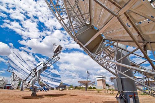Sandia National Laboratories shows Stirling Energy System&#039;s SunCatcher solar power dishes in Albuquerque, N.M. (AP)