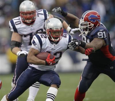 New England Patriots' BenJarvus Green-Ellis runs against the Buffalo Bills during their football game in Orchard Park, N.Y., on Sunday. (AP)