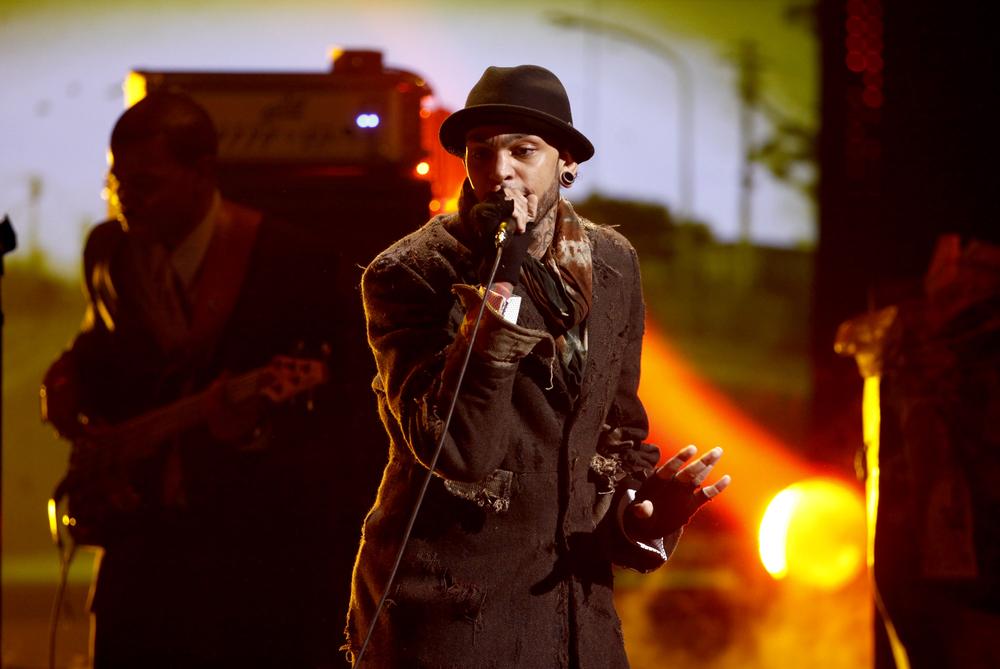Musician Travie McCoy performs at the Teen Choice Awards in Universal City, Calif. (AP)