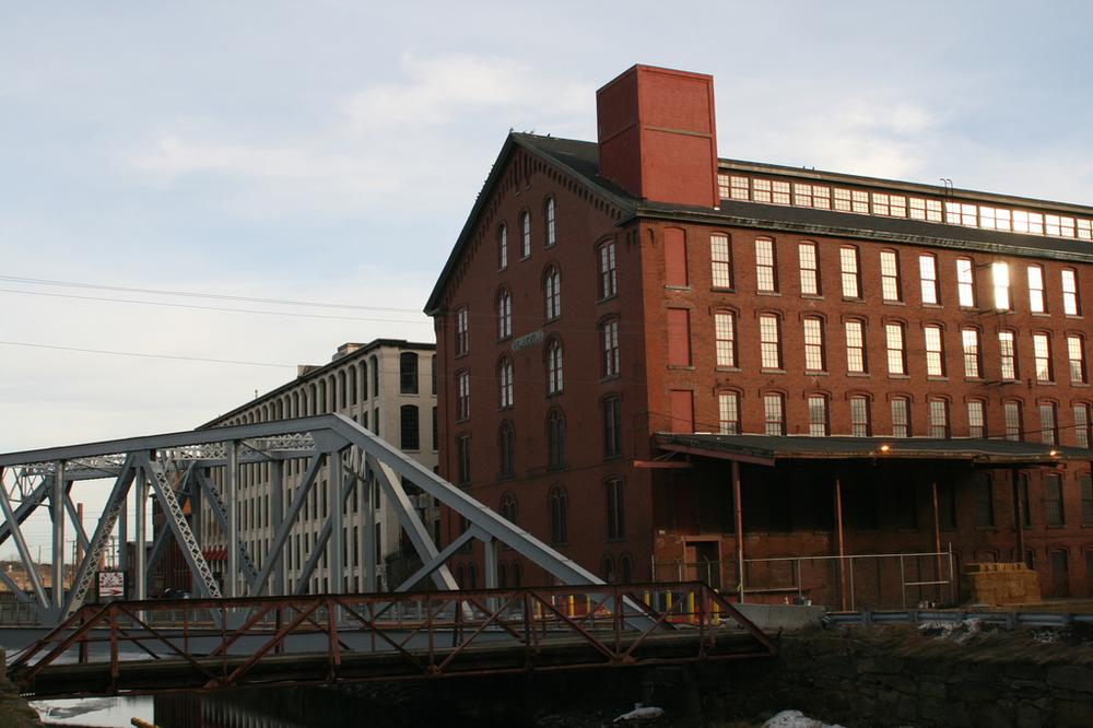 The Pemberton Mill in Lawrence, MA was built shortly after the collapse of the first.(Flickr/djprybyl)