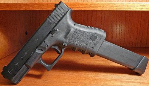 9mm gun glock extended clip
