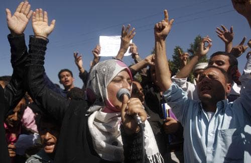 Yemeni students chant slogans calling on their president Ali Abdullah Saleh to leave the government in Sanaa, Yemen, 2011. (AP)