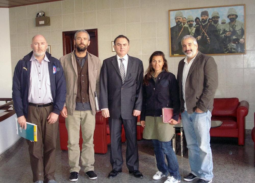 New York Times journalists Stephen Farrell, Tyler Hicks, Ambassdor Levent Sahinkaya, Lynsey Addario and Anthony Shadid pose at the Turkish Embassy in Tripoli, Libya after their release on March 21. (AP)