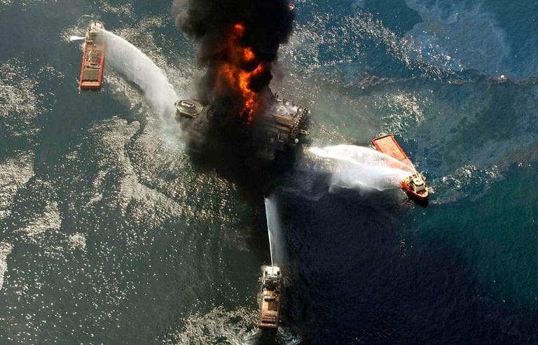 Deepwater Horizon oil rig burning (AP)