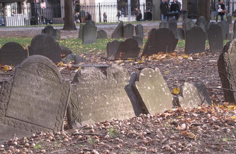 Tombstones sit dilapidated at the Granary Burial Ground in Boston. (bbcamericangirl/Flickr)