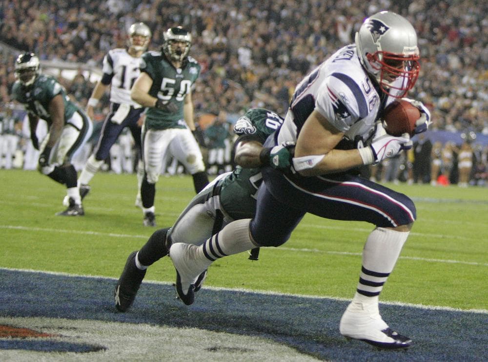 Mike Vrabel is retiring after 14 years in the NFL. In an era of specialists, the linebacker found a second job scoring touchdowns, like this one in Super Bowl XXXIX in 2005. (AP)