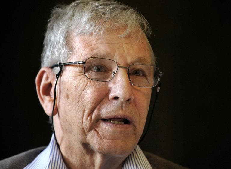 An April 14, 2008 file photo shows Israeli writer Amos Oz during a news conference in the city of Chemnitz, eastern Germany. Oz was awarded the 50,000 euro (around US$78,000) donated Heinrich-Heine-Prize 2008 awarded by the city of Duesseldorf, Germany, a jury announced on Saturday evening, June 21, 2008. (AP)