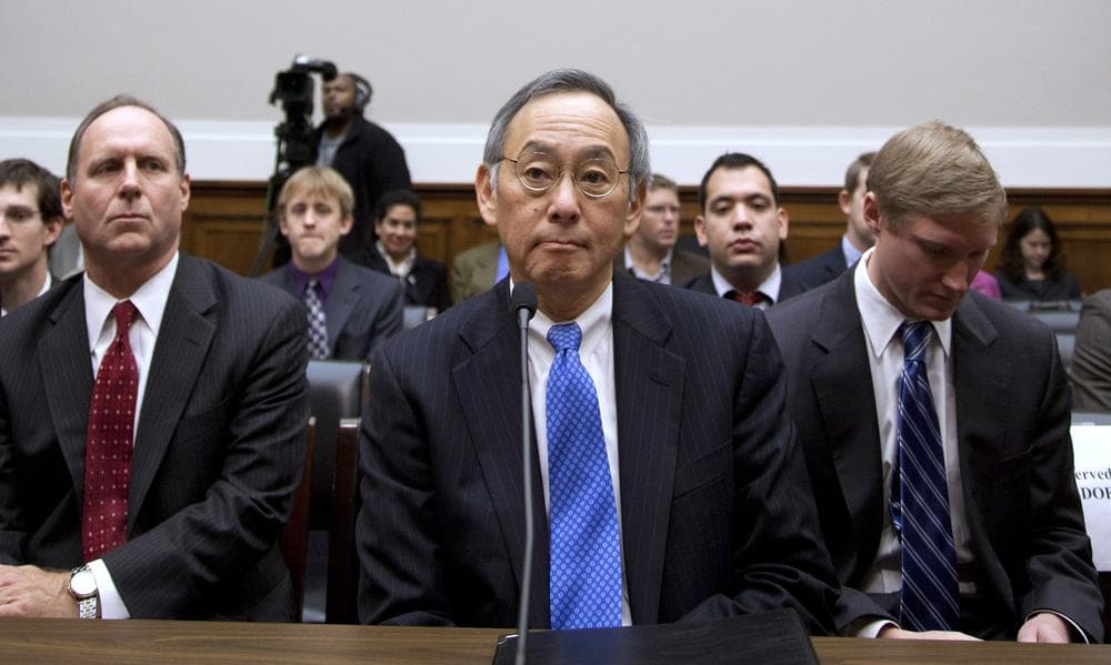 Energy Secretary Steven Chu testifies on Capitol Hill in Washington Thursday before the House Oversight and Investigations subcommittee hearing on the Solyndra solar company loans. (AP)