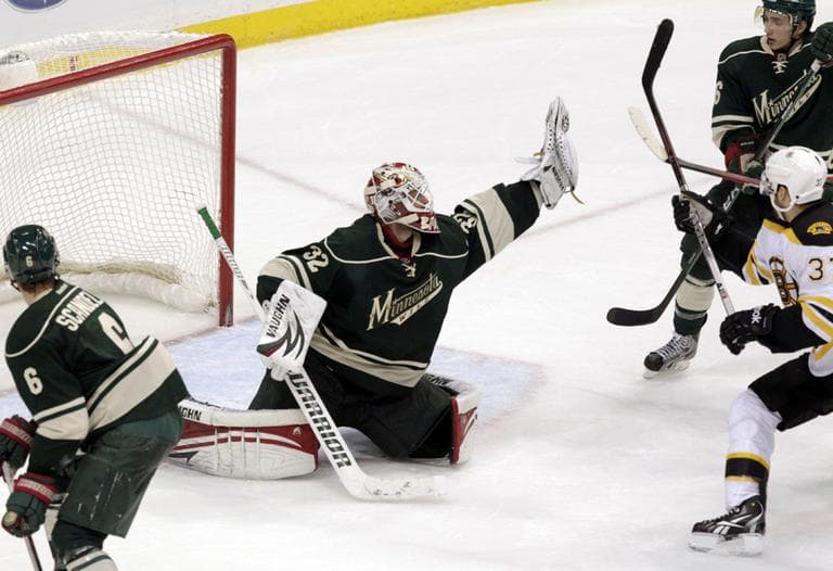 Minnesota Wild goalie Niklas Backstrom (32), of Finland, makes a save against the Bruins. (AP)