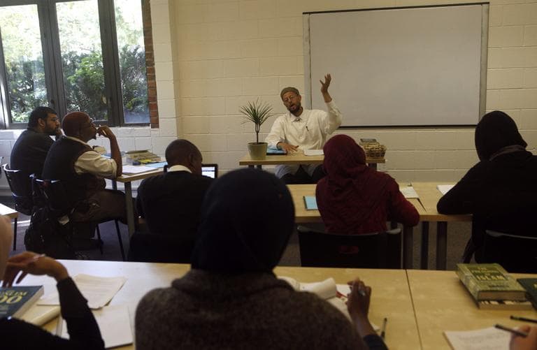 Imam Zaid Shakir, rear, lectures during Islamic History Class at Zaytuna College in Berkeley. (AP)