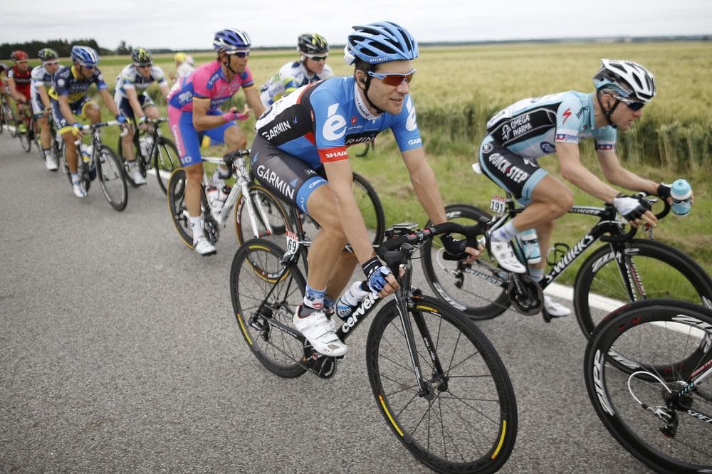 David Zabriskie and Levi Leipheimer are two of five former Armstrong teammates who, according to Dutch newspaper De Telegraaf, have struck a deal with USADA. (AP)