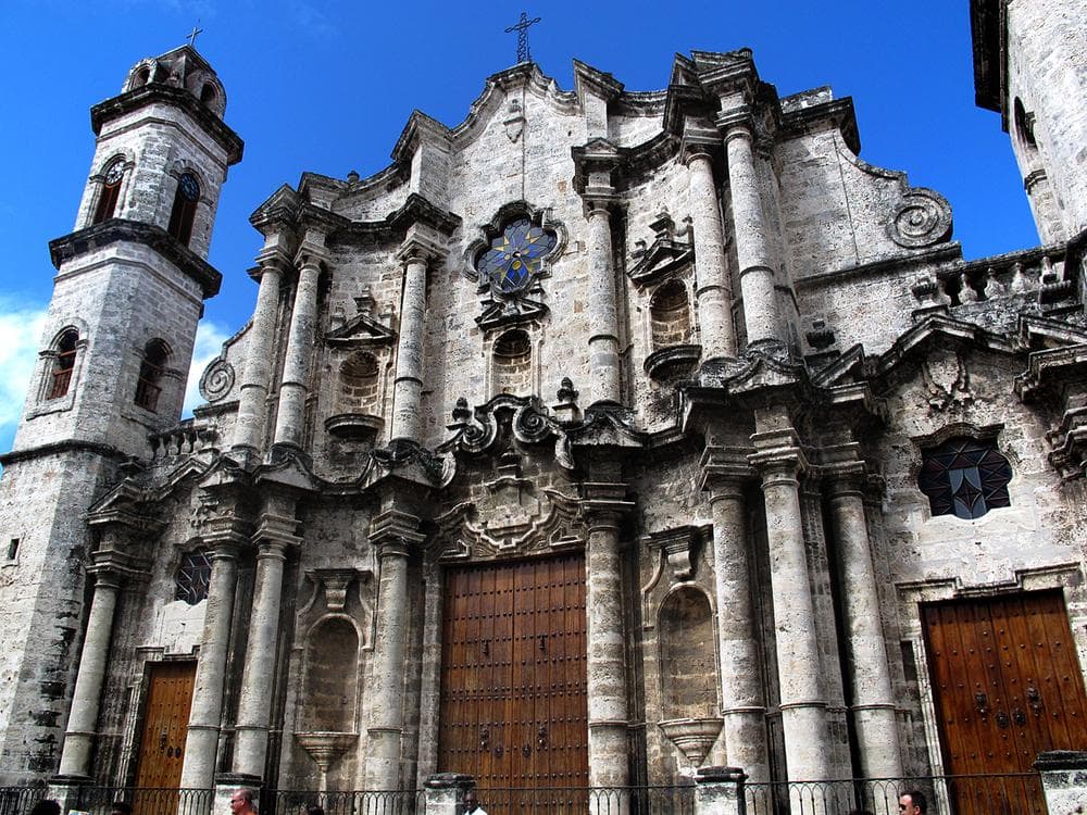 he Cathedral de San Cristobal