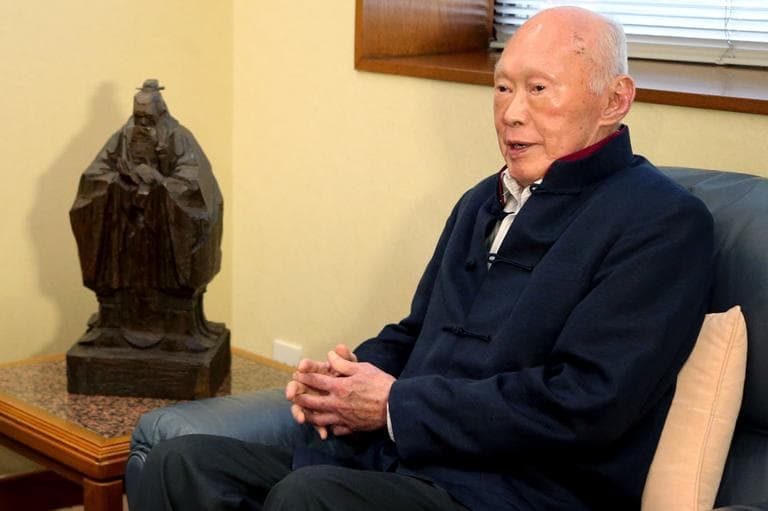 Singapore's former Prime Minister Lee Kuan Yew talks with U.S. Secretary of State Hillary Rodham Clinton, unseen, at the Istana, or Presidential Palace, on Friday Nov. 16, 2012 in Singapore. (AP)