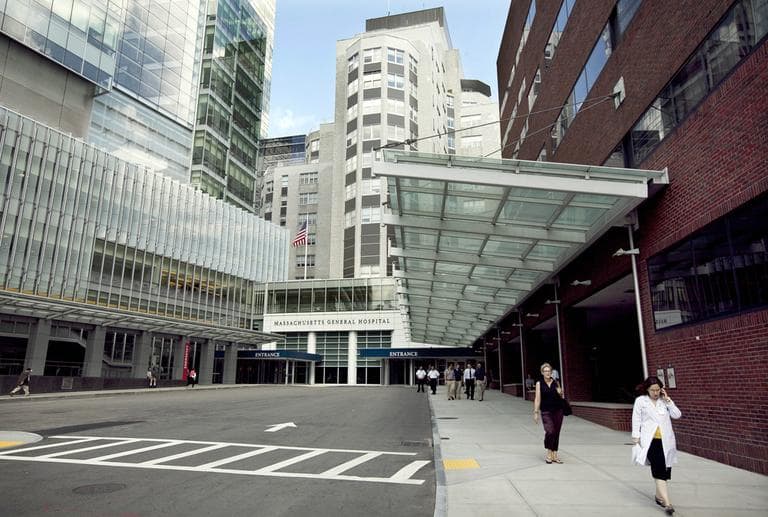 Massachusetts General Hospital is one of the highest paid in the state. (Steven Senne/AP)