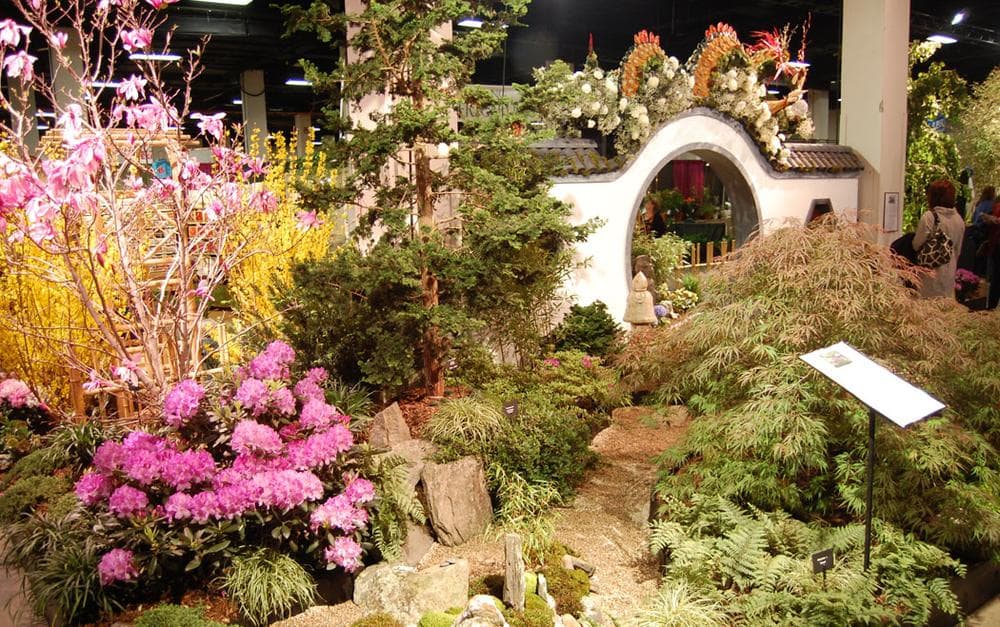 Newport Flower Show's &quot;Jade: Eastern Obsessions&quot; highlights Asian style with low maintenance by eliminating lawn and focusing on perennials. (Greg Cook)
