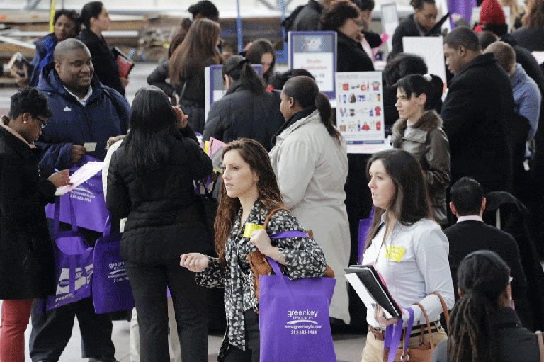 A crowd of job seekers attends a health care job fair, Thursday, March 14, 2013 in New York. (AP)