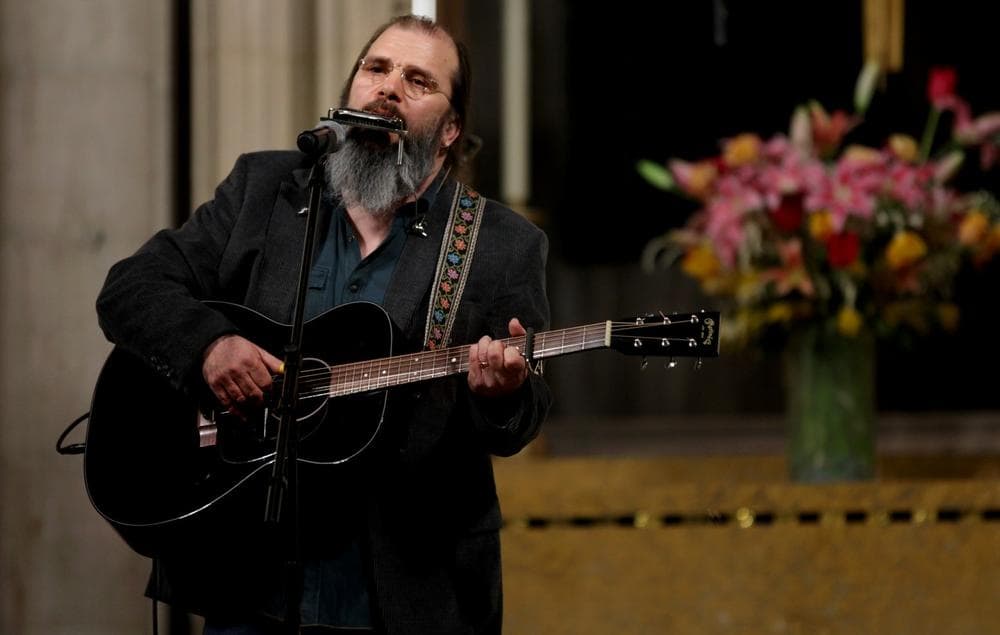 Singer Steve Earle performs during a ceremony and celebration of Rev. Martin Luther King, Jr. at the Riverside Church Sunday, Jan. 15, 2012 in New York. (AP Photo/Craig Ruttle)