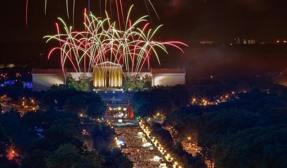 Fireworks blaze over the Philadelphia Museum of Art during Philadelphia's multi-day Wawa Welcome America! bash, 2010. (G. Widman/Greater Philadelphia Tourism Marketing Corporation)