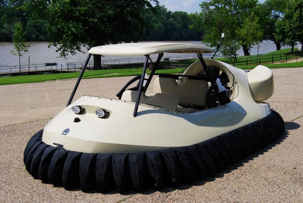 This is what will soon navigate the sand traps in Springfield, Ohio. (Neoteric Hovercraft Inc)