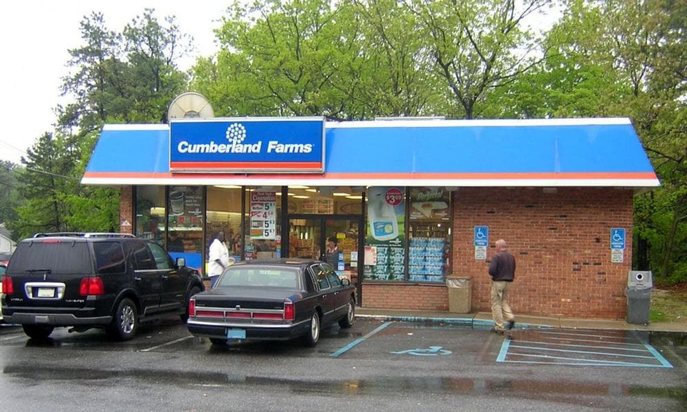 Cumberland Farms, which also owns Gulf Oil, will be increasing employees' hours and insuring 1,500 more workers. (Wikimedia Commons)
