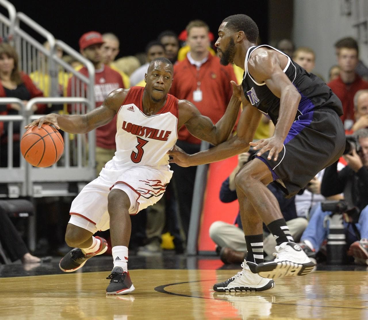 Louisville is an early favorite to win this year's NCAA Championship. (Timothy D. Easley/AP)