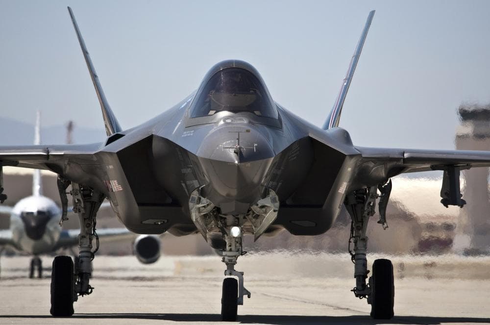 In this photo released by Lockheed Martin, an F-35 fighter taxis at Edwards Air Force base, May 12, 2012. (AP)