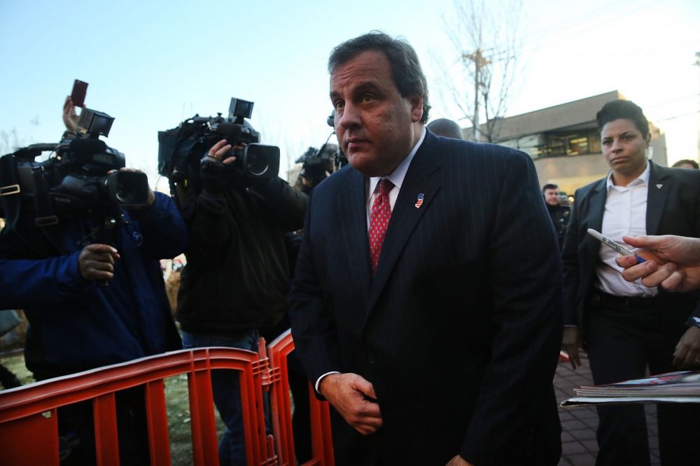 New Jersey Gov. Chris Christie enters the Borough Hall in Fort Lee to apologize to Mayor Mark Sokolich on January 9, 2014 in Fort Lee, New Jersey. (Spencer Platt/ Getty Images)