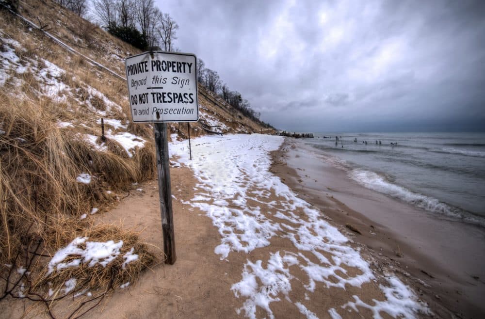 Some beachfront landowners in Maine will continue to restrict members of the public from the shoreline. (haglundc/Flickr)