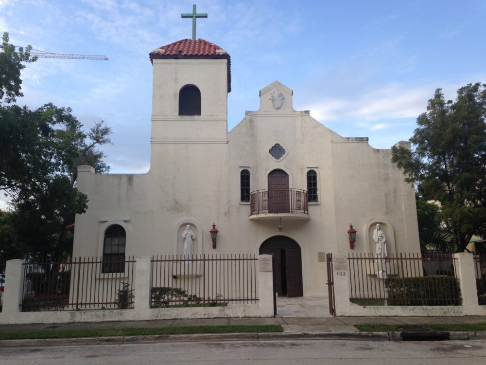 The Mission of Saints Francis and Clare holds traditional Latin mass every Sunday at 402 NE 29 St. in Miami. (Jessica Meszaros/WLRN)