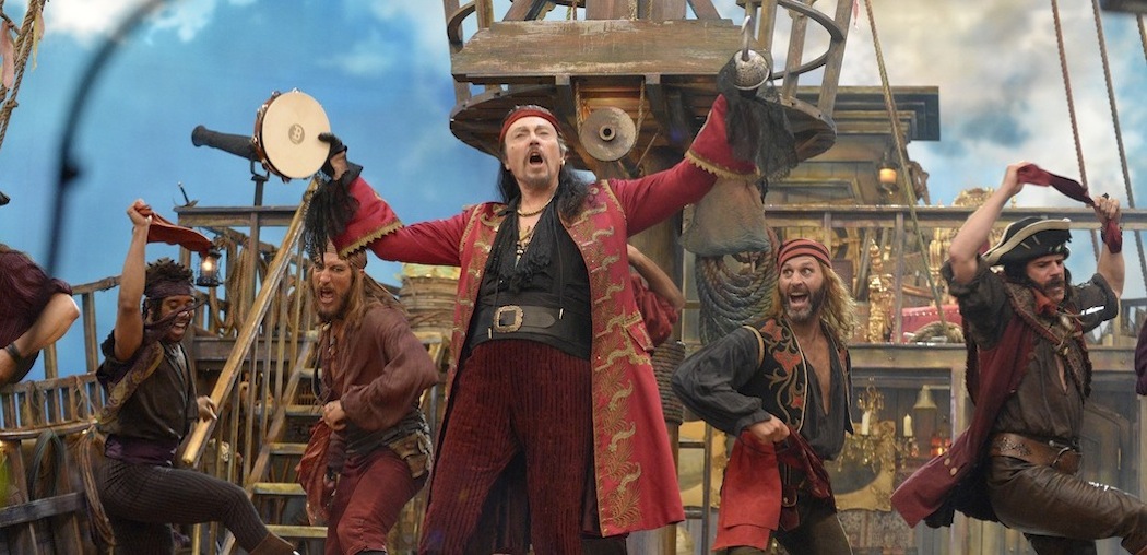 Christopher Walken as Captain Hook in Thursday night's &quot;Peter Pan Live!&quot; (Virginia Sherwood/NBC)