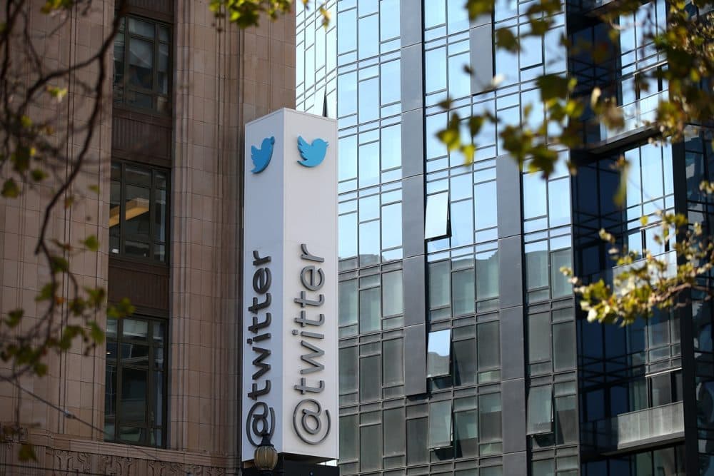 A sign is posted outside of the Twitter headquarters on July 29, 2014 in San Francisco, California. (Justin Sullivan/Getty Images)