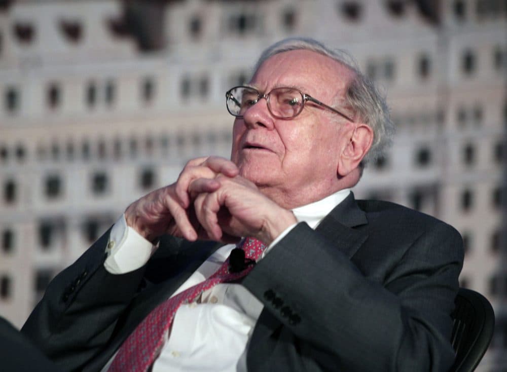 Billionaire investor Warren Buffett speaks at an event called, &quot;Detroit Homecoming&quot; September 18, 2014 in Detroit, Michigan. (Bill Pugliano/Getty Images)