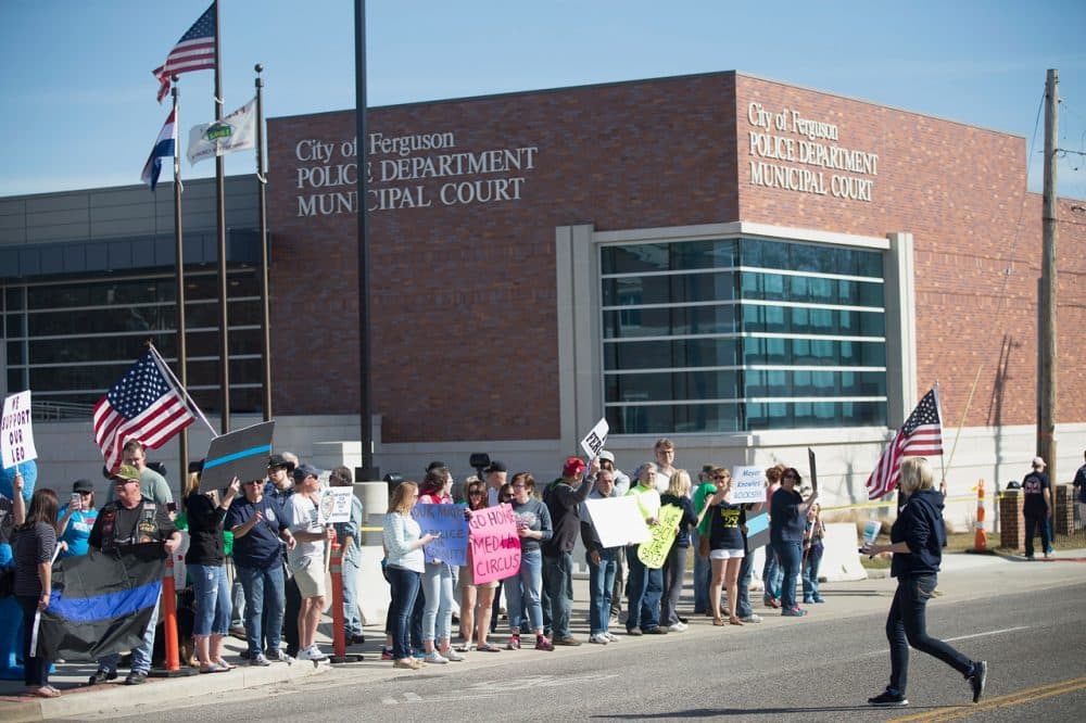 Pro-police demonstrators protest outside the Ferguson police station on March 15, 2015 in Ferguson, Missouri. (Scott Olson/Getty Images)