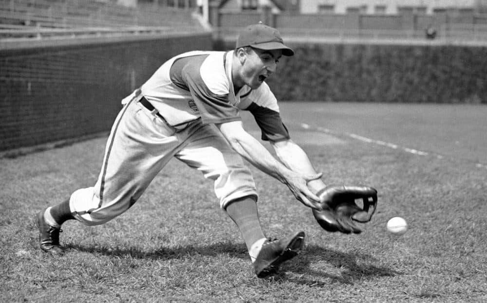 Lennie Merullo was the last living person to play for the Chicago Cubs in the World Series. He died on Saturday at 98. (Paul Cannon/AP Images)