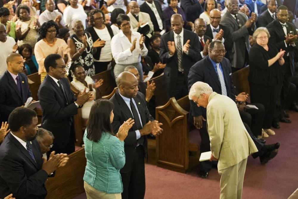 Charleston Mayor Joseph Riley bows after speaking during a memorial service at Morris Brown AME Church for the victims. (David Goldman/AP)