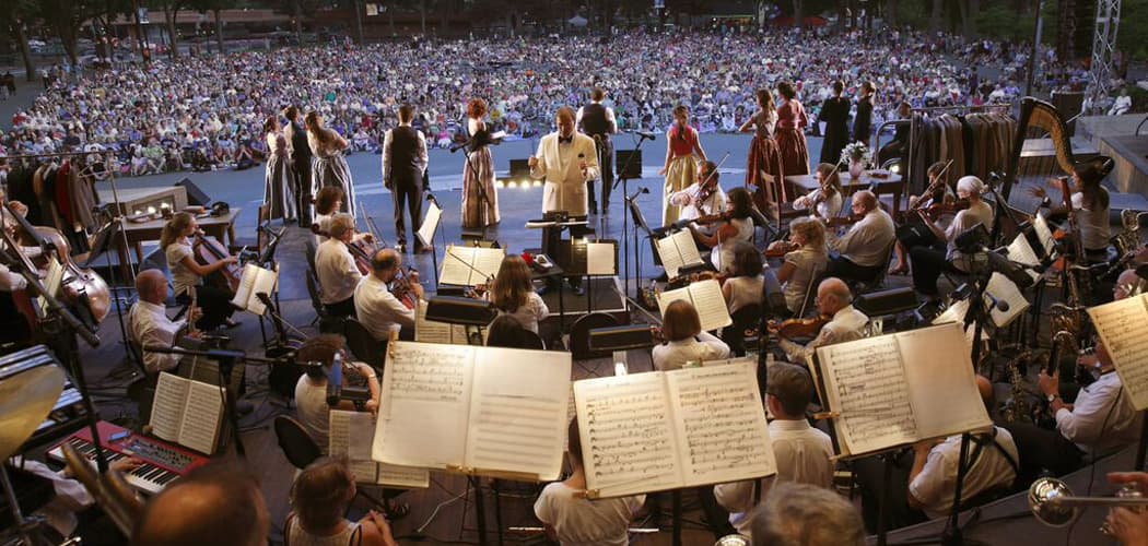 Boston Landmarks Orchestra perform during a summer concert at the Hatch Shell. (Michael Dwyer)