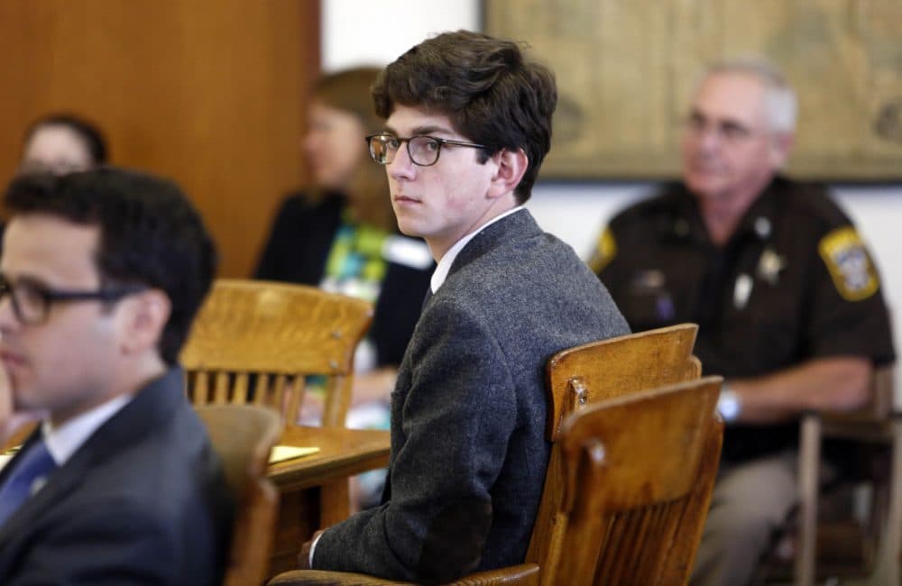 Owen Labrie looks around the courtroom during his trial, in Merrimack County Superior Court, Tuesday, Aug. 18, 2015, in Concord, N.H. (Jim Cole/AP)