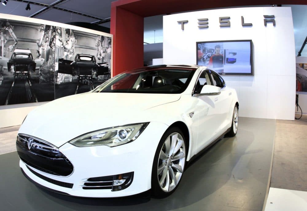 The Tesla Model S Signature is shown during a media preview day at the 2012 North American International Auto Show January 10, 2012 in Detroit, Michigan. Consumer Reports magazine announced it is no longer recommending Tesla’s Model S. (Bill Pugliano/Getty Images)
