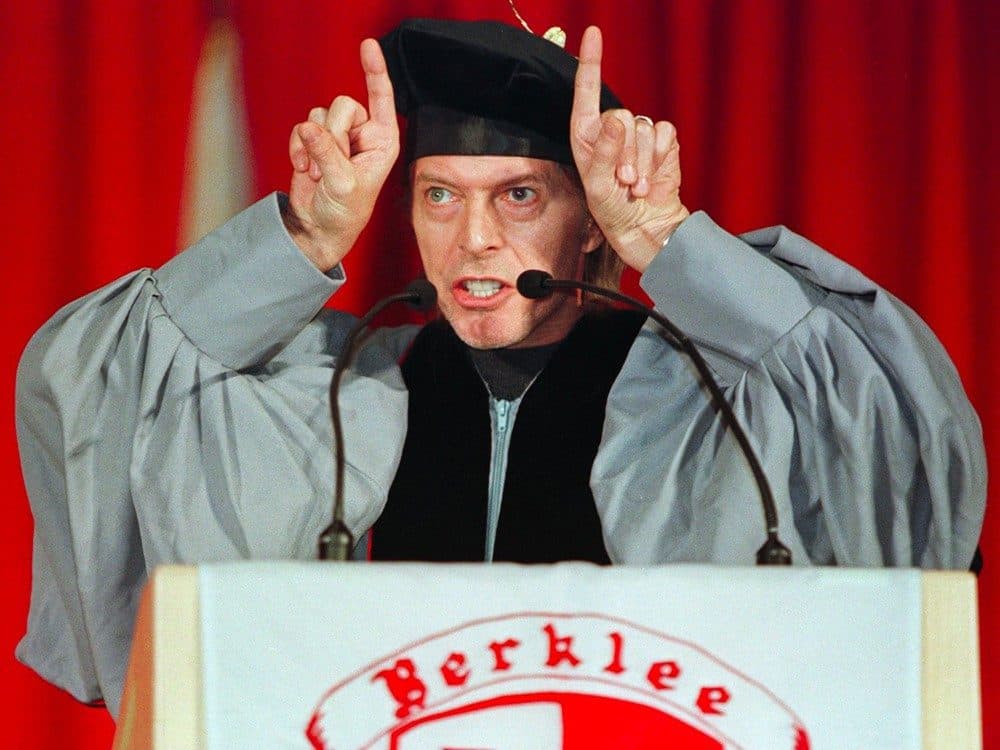Rock icon David Bowie speaking at Berklee College of Music's 1999 commencement ceremony. (Courtesy Berklee College of Music)