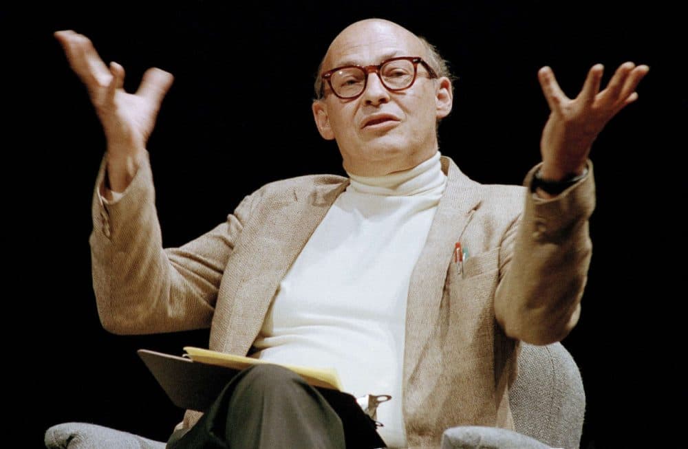 In this July 14, 1987, file photo, MIT's Marvin Minsky speaks to the audience during a panel discussion about artificial intelligence in Seattle. Minsky, a pioneer in the field, died Sunday at 88. (Robert Kaiser/AP/File)