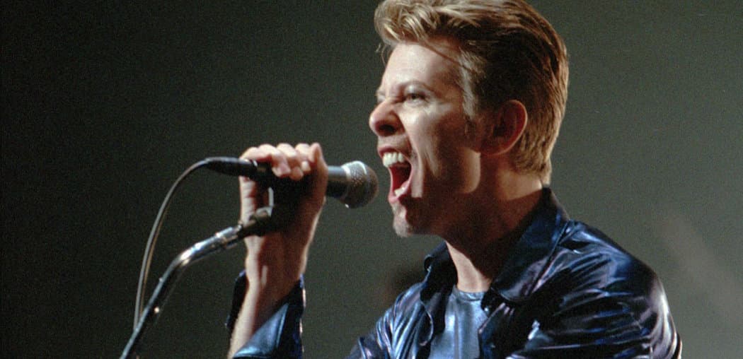 David Bowie at a concert in Hartford, Connecticut on Thursday, Sept. 14, 1995. (Bob Child/AP)